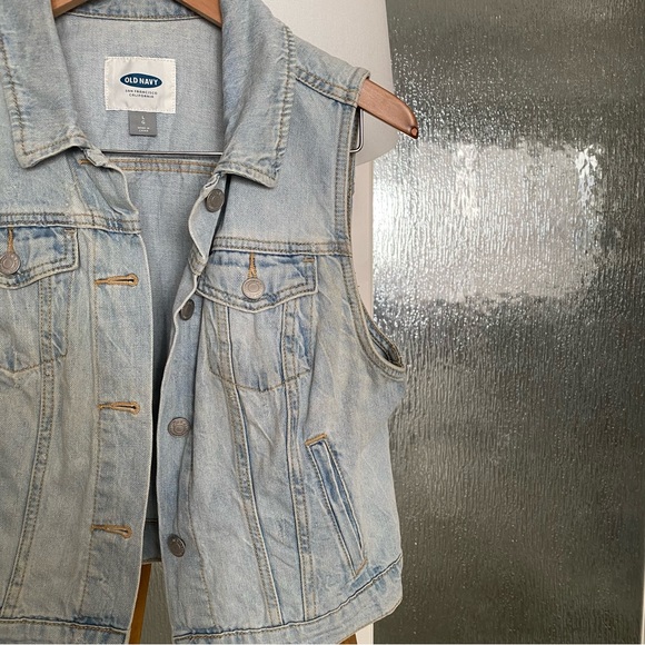 Old Navy. Faded Blue Jean Vest. Large - Picture 3 of 3